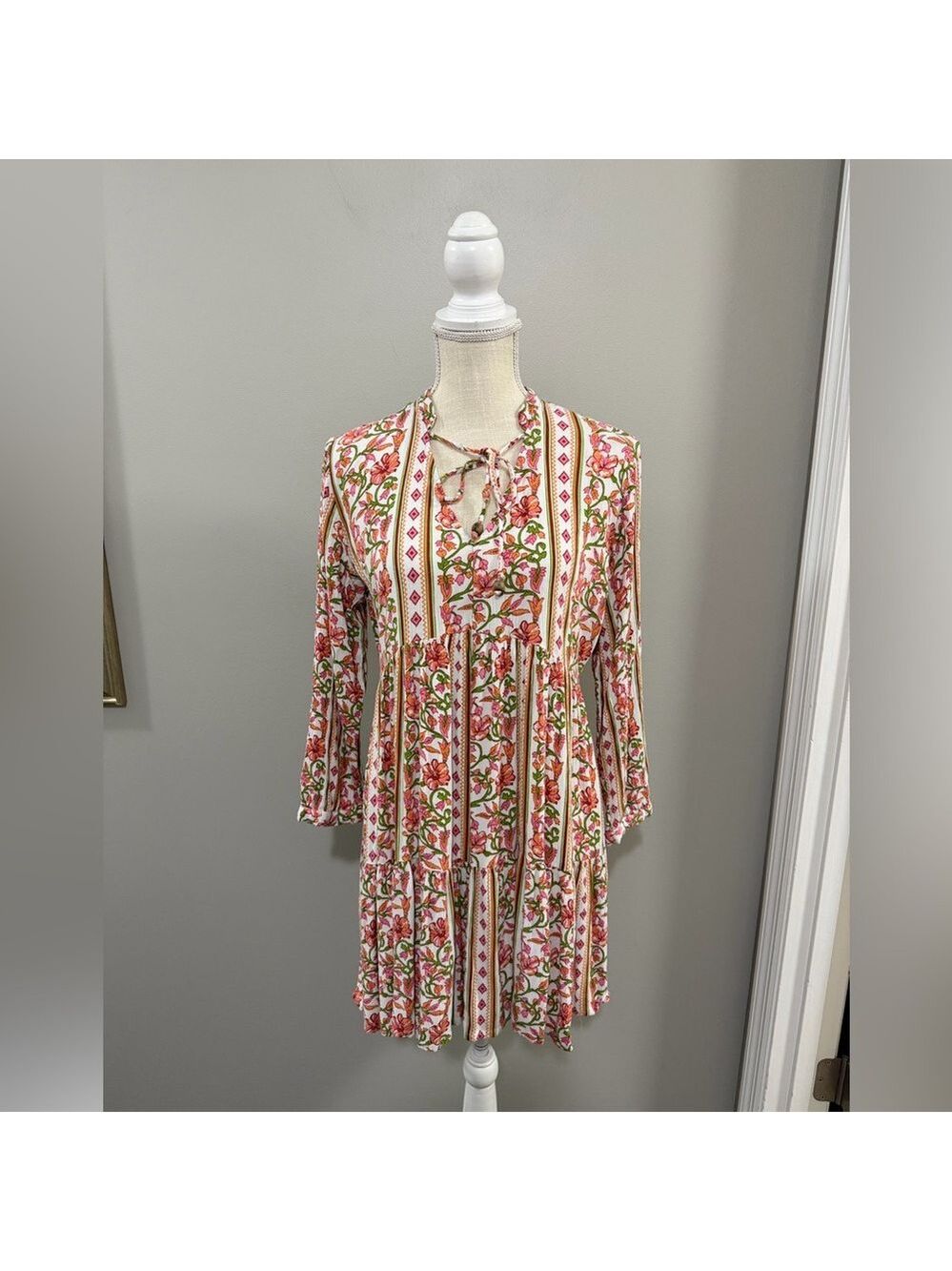 Japna Women's Floral Tiered Mini Dress. Bohemian inspired dress. Small